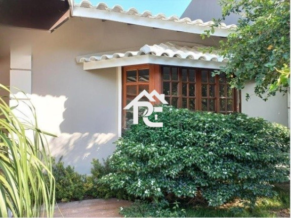 Casa com 3 Quartos à Venda, 360 m² em Piratininga - Niterói