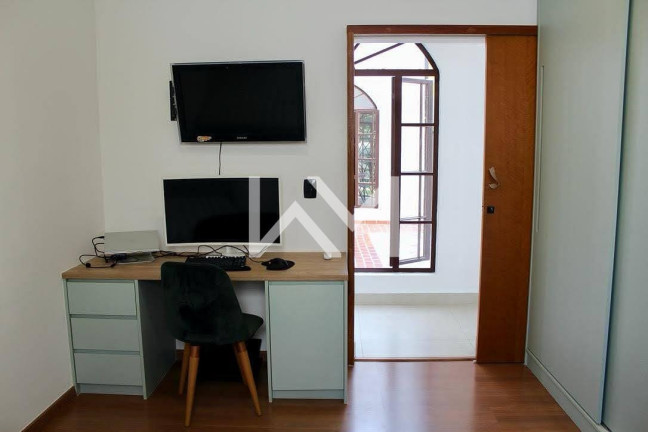 Imagem Sobrado com 3 Quartos à Venda, 405 m² em Tanque - Atibaia Imagem Sobrado com 3 Quartos à Venda, 405 m² em Tanque - Atibaia