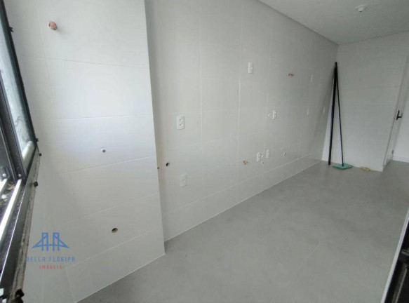 Imagem Apartamento com 2 Quartos à Venda, 73 m² em Centro - Florianópolis