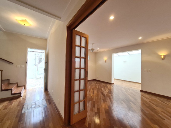 Casa com 3 Quartos à Venda, 179 m² em Mirandópolis - São Paulo