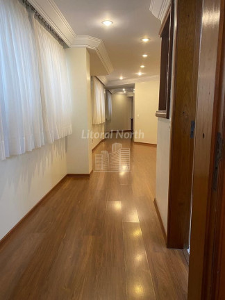 Imagem Apartamento com 3 Quartos à Venda, 662 m² em Centro - Balneário Camboriú Imagem Apartamento com 3 Quartos à Venda, 662 m² em Centro - Balneário Camboriú