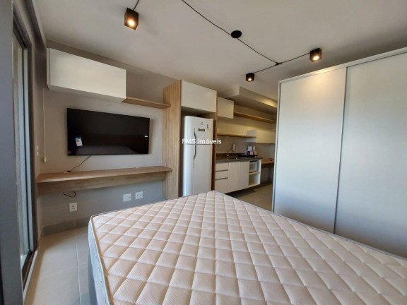 Imagem Imóvel com 1 Quarto para Alugar, 25 m² em Santo Amaro - São Paulo Imagem Imóvel com 1 Quarto para Alugar, 25 m² em Santo Amaro - São Paulo