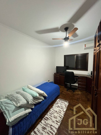 Imagem Sobrado com 3 Quartos à Venda, 208 m² em Vila Pires - Santo André Imagem Sobrado com 3 Quartos à Venda, 208 m² em Vila Pires - Santo André