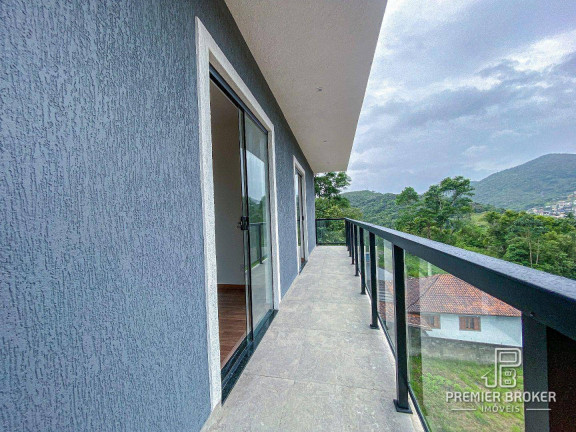 Imagem Casa com 3 Quartos à Venda, 234 m² em Albuquerque - Teresópolis Imagem Casa com 3 Quartos à Venda, 234 m² em Albuquerque - Teresópolis