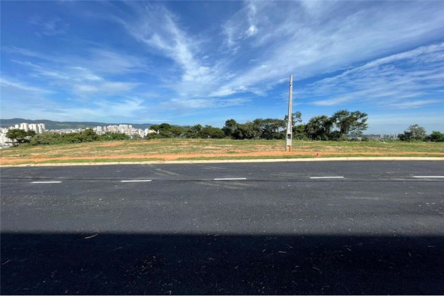 Imagem Terreno à Venda, em Vila Aparecida - Jundiaí Imagem Terreno à Venda, em Vila Aparecida - Jundiaí