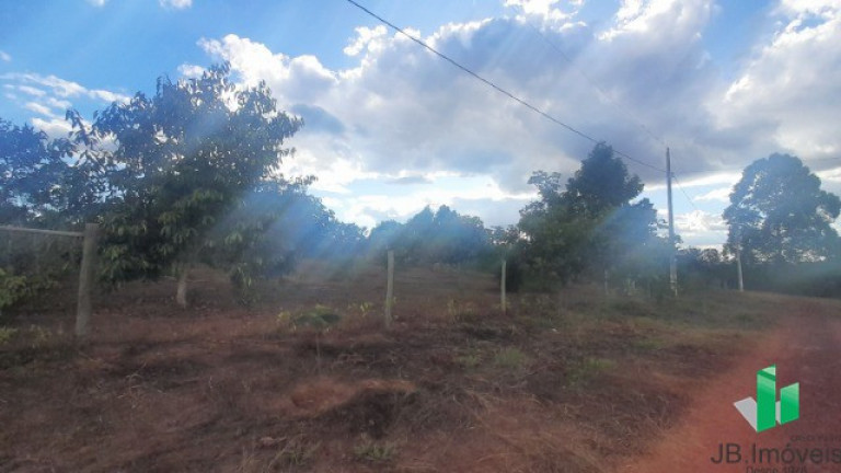 Imagem Imóvel com 3 Quartos à Venda, 40 m² em Zona Rural - Montes Claros