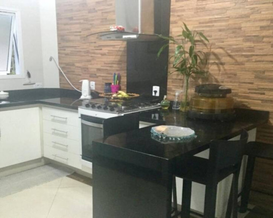 Casa com 3 Quartos à Venda, 220 m² em Tamboré - Santana De Parnaíba