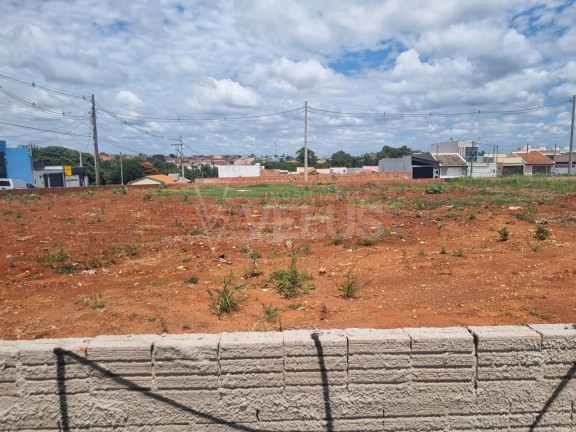 Imagem Terreno à Venda, 2.445 m² em Vila Carolina - Itapetininga