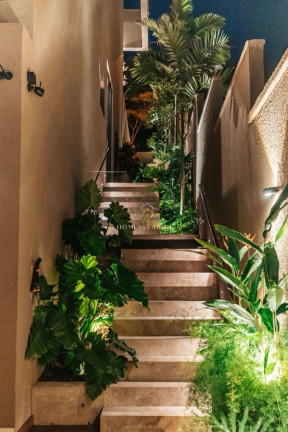 Imagem Casa com 4 Quartos à Venda, 600 m² em Residencial Mendanha - Goiânia Imagem Casa com 4 Quartos à Venda, 600 m² em Residencial Mendanha - Goiânia
