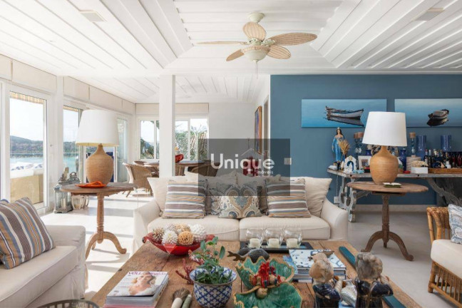 Imagem Casa com 5 Quartos para Temporada, 450 m² em Ferradura - Armação Dos Búzios Imagem Casa com 5 Quartos para Temporada, 450 m² em Ferradura - Armação Dos Búzios