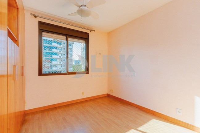 Imagem Apartamento com 3 Quartos à Venda, 83 m² em Mont Serrat - Porto Alegre Imagem Apartamento com 3 Quartos à Venda, 83 m² em Mont Serrat - Porto Alegre