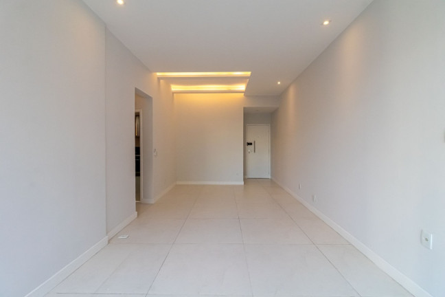 Imagem Apartamento com 3 Quartos à Venda,  em Ipanema - Rio De Janeiro