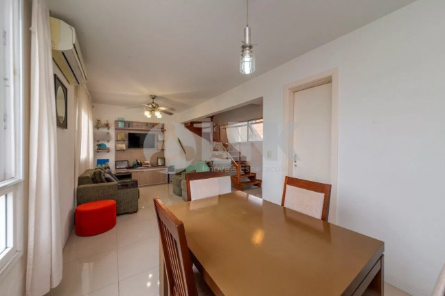 Imagem Imóvel com 3 Quartos à Venda, 130 m² em Ipanema - Porto Alegre Imagem Imóvel com 3 Quartos à Venda, 130 m² em Ipanema - Porto Alegre