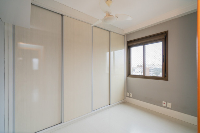 Imagem Apartamento com 2 Quartos à Venda, 6.702 m² em Passo Da Areia - Porto Alegre Imagem Apartamento com 2 Quartos à Venda, 6.702 m² em Passo Da Areia - Porto Alegre