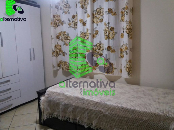 Imagem Casa com 3 Quartos à Venda,  em Jardim Ana Rosa - Taubaté