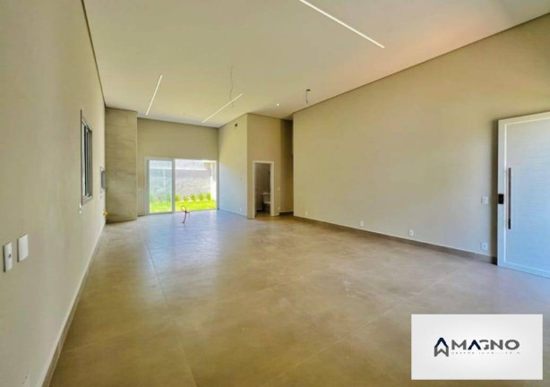 Imagem Casa com 3 Quartos à Venda, 301 m² em Recanto Tropical - Cascavel Imagem Casa com 3 Quartos à Venda, 301 m² em Recanto Tropical - Cascavel