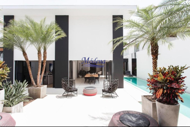Imagem Casa com 3 Quartos à Venda, 723 m² em Jardim Paulista - São Paulo Imagem Casa com 3 Quartos à Venda, 723 m² em Jardim Paulista - São Paulo