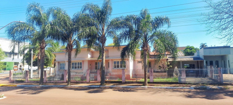 Imagem Casa à Venda, em Centro - Colorado Imagem Casa à Venda, em Centro - Colorado