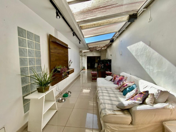 Imagem Casa com 3 Quartos à Venda, 278 m² em Boqueirão - Curitiba