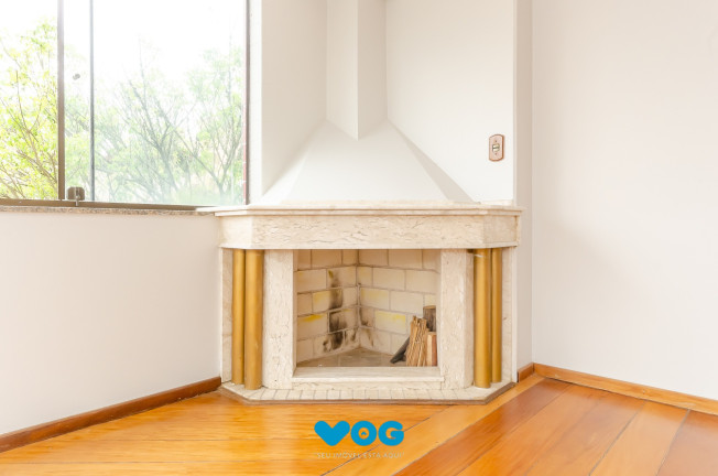 Imagem Imóvel com 3 Quartos à Venda, 195 m² em Jardim Itu - Porto Alegre Imagem Imóvel com 3 Quartos à Venda, 195 m² em Jardim Itu - Porto Alegre