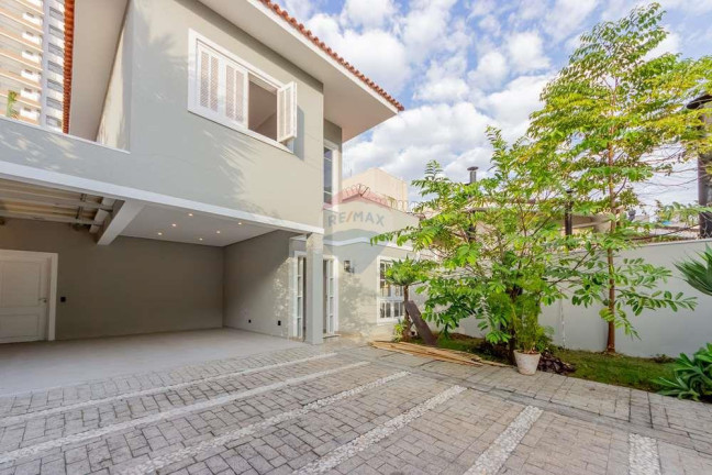 Imagem Casa com 3 Quartos à Venda, 222 m² em Jardim Prudência - São Paulo Imagem Casa com 3 Quartos à Venda, 222 m² em Jardim Prudência - São Paulo
