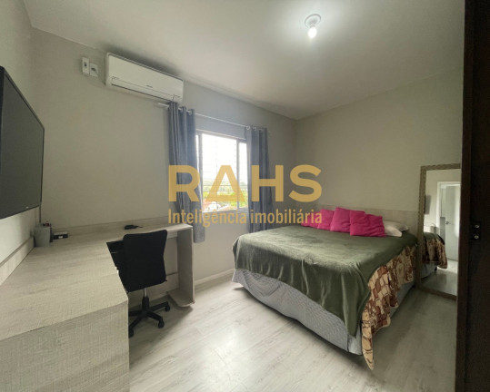 Imagem Casa com 3 Quartos à Venda, 150 m² em São Marcos - Joinville