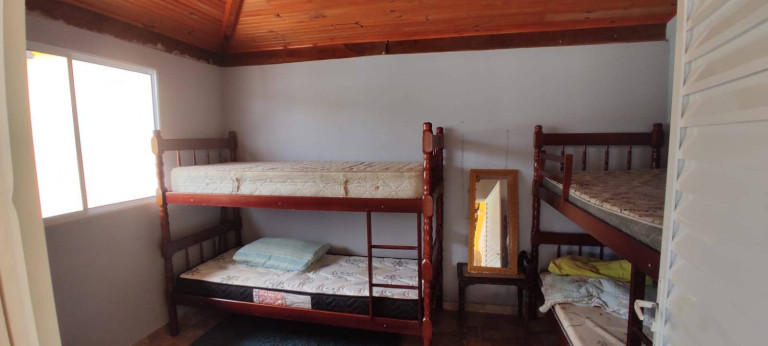 Imagem Chácara com 3 Quartos à Venda, 1.000 m² em Zona Distribuidora - Sarapuí Imagem Chácara com 3 Quartos à Venda, 1.000 m² em Zona Distribuidora - Sarapuí