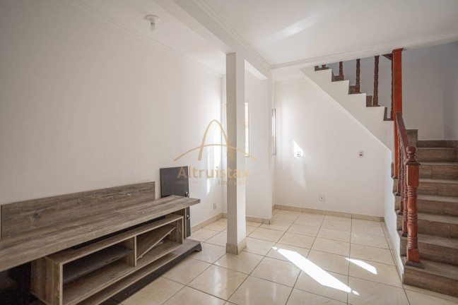 Imagem Casa com 5 Quartos à Venda, 240 m² em Bandeiras - Osasco