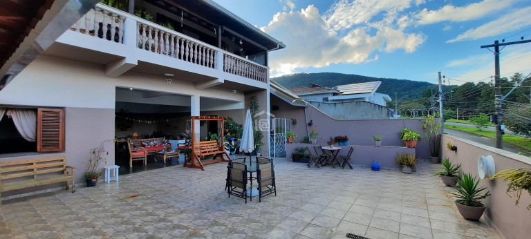 Imagem Casa à Venda, 1 m² em Véu Das Noivas - Poços De Caldas Imagem Casa à Venda, 1 m² em Véu Das Noivas - Poços De Caldas