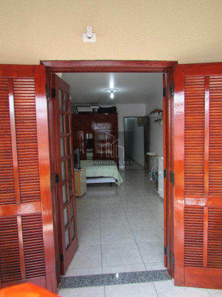 Imagem Casa com 3 Quartos à Venda, 255 m² em Vila Engenho Novo - Barueri Imagem Casa com 3 Quartos à Venda, 255 m² em Vila Engenho Novo - Barueri