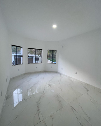 Imagem Casa com 4 Quartos à Venda, 300 m² em Jardim Atlântico Oeste (itaipuaçu) - Maricá Imagem Casa com 4 Quartos à Venda, 300 m² em Jardim Atlântico Oeste (itaipuaçu) - Maricá