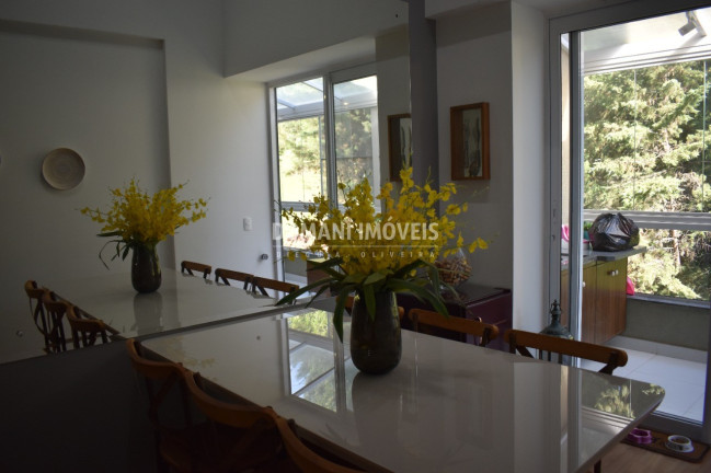 Imagem Imóvel com 2 Quartos à Venda, 87 m² em Região De Capivari - Campos Do Jordão Imagem Imóvel com 2 Quartos à Venda, 87 m² em Região De Capivari - Campos Do Jordão