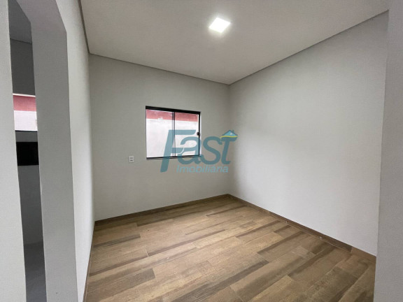 Imagem Casa com 2 Quartos à Venda, 180 m² em Jardim Comodoro - Cuiabá
