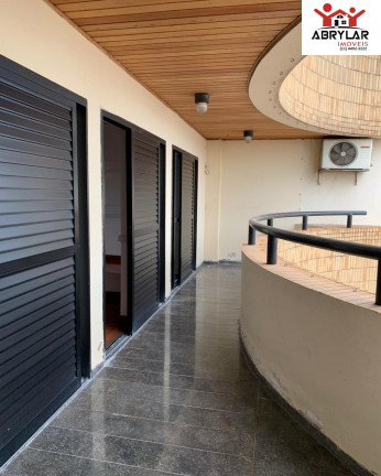 Imagem Imóvel com 4 Quartos à Venda, 190 m² em Centro - Jundiai Imagem Imóvel com 4 Quartos à Venda, 190 m² em Centro - Jundiai