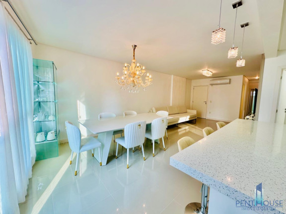 Imagem Apartamento com 3 Quartos à Venda, 115 m² em Centro - Balneário Camboriú