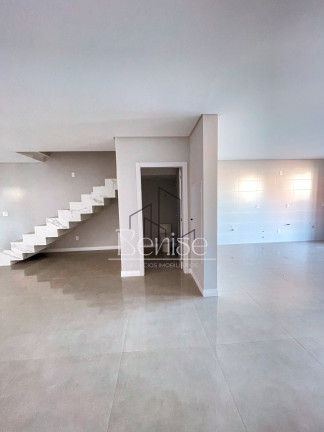Imagem Casa com 3 Quartos à Venda, 157 m² em Terras Altas - Camboriú Imagem Casa com 3 Quartos à Venda, 157 m² em Terras Altas - Camboriú