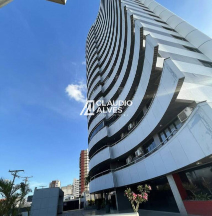 Apartamento com 4 Quartos à Venda, 260 m² em Centro - Feira De Santana