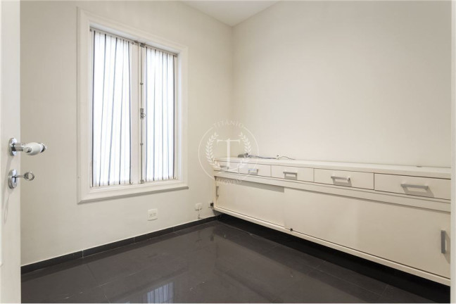 Imagem Casa com 4 Quartos à Venda, 388 m² em Jardim Panorama - São Paulo