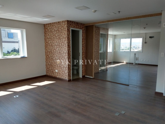 Sala Comercial à Venda, 76 m² em água Branca - São Paulo