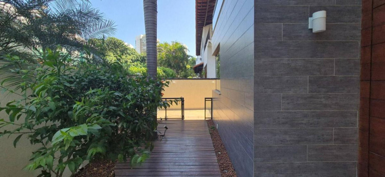 Imagem Casa com 4 Quartos à Venda, 300 m² em Barra Da Tijuca - Rio De Janeiro Imagem Casa com 4 Quartos à Venda, 300 m² em Barra Da Tijuca - Rio De Janeiro