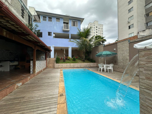 Casa com 4 Quartos à Venda, 488 m² em Cabral - Contagem