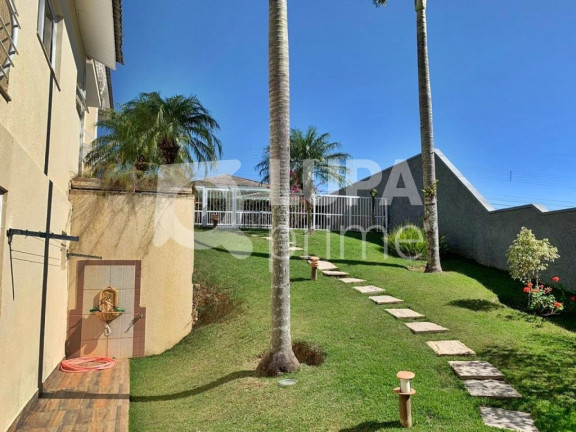 Imagem Casa com 3 Quartos à Venda, 360 m² em Arujázinho I, Ii E Iii - Arujá Imagem Casa com 3 Quartos à Venda, 360 m² em Arujázinho I, Ii E Iii - Arujá
