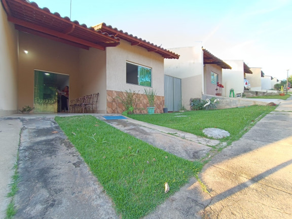 Casa de Condomínio com 3 Quartos à Venda, 125 m² em Parque Sao Jorge - Aparecida De Goiania