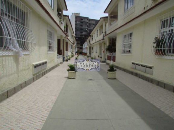 Imagem Casa de Vila com 2 Quartos à Venda, 75 m² em Várzea - Teresópolis