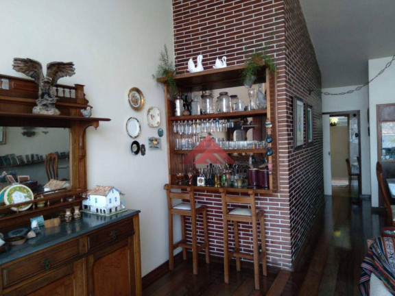 Imagem Casa com 5 Quartos à Venda, 600 m² em São Francisco - Niterói Imagem Casa com 5 Quartos à Venda, 600 m² em São Francisco - Niterói
