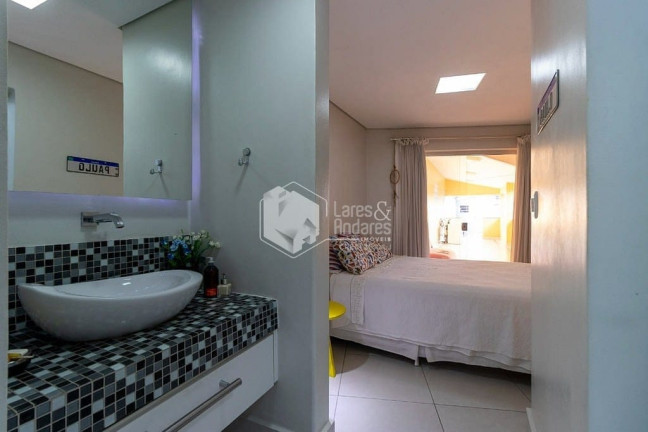 Imagem Casa com 3 Quartos à Venda, 220 m² em Vila Monumento - São Paulo Imagem Casa com 3 Quartos à Venda, 220 m² em Vila Monumento - São Paulo