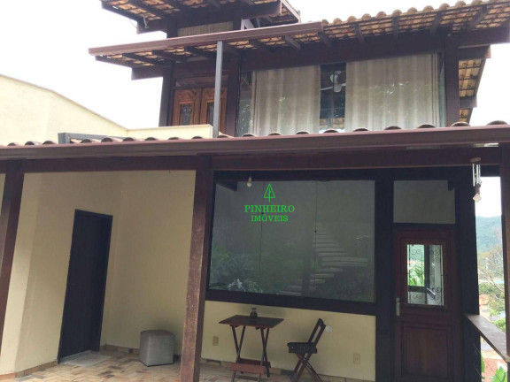 Casa com 4 Quartos à Venda, 193 m² em Itaipu - Niterói