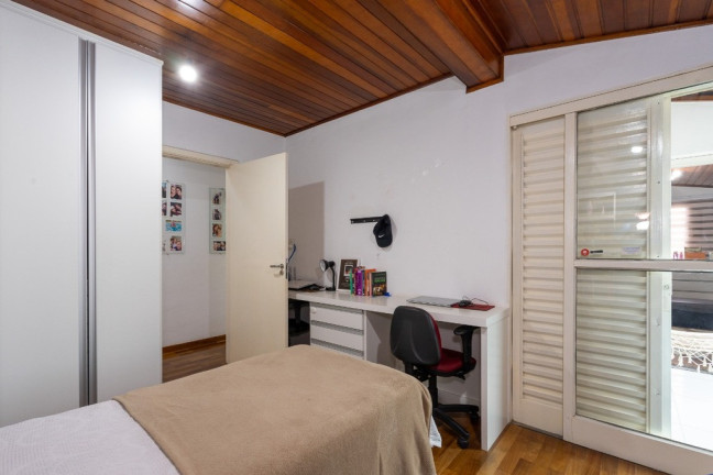 Imagem Casa com 3 Quartos à Venda, 130 m² em Vila Marari - São Paulo