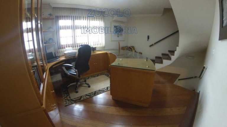 Imagem Sobrado com 2 Quartos à Venda, 220 m² Imagem Sobrado com 2 Quartos à Venda, 220 m²