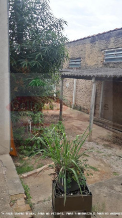 Imagem Casa com 3 Quartos à Venda, 200 m² em Vila Sao Jose - Taubaté